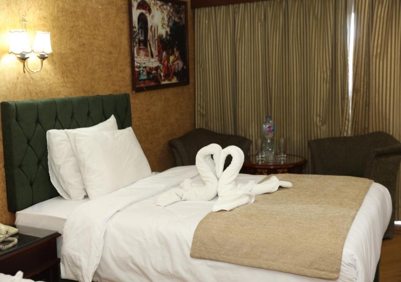 Nile Cruise Al Nabiltan Every Saturday From Luxor 4 Nights & Every Wednesday From Aswan 3 Nights Al Karnak ภายนอก รูปภาพ