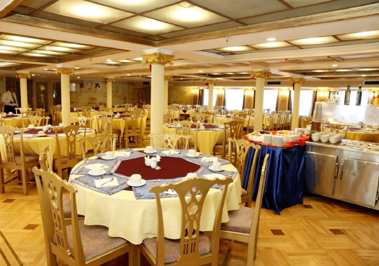 Nile Cruise Al Nabiltan Every Saturday From Luxor 4 Nights & Every Wednesday From Aswan 3 Nights Al Karnak ภายนอก รูปภาพ